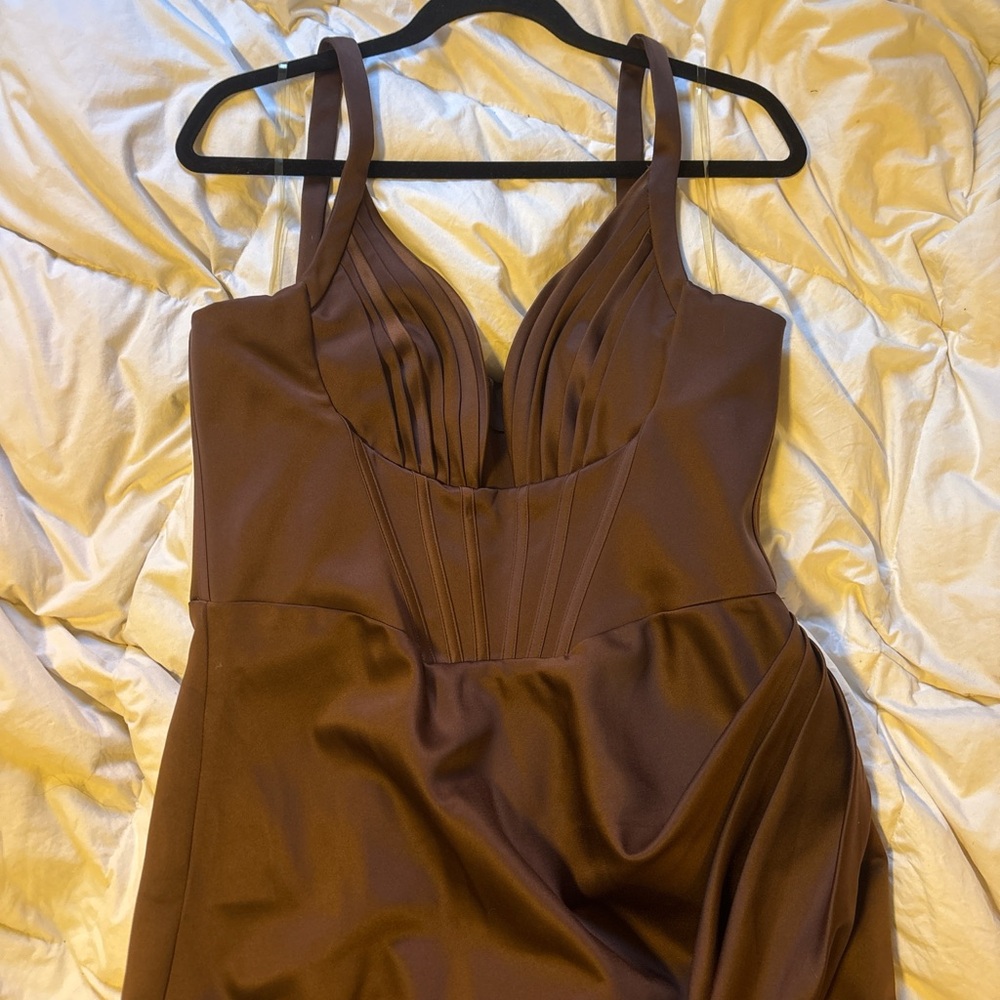 HOUSE OF CB FAYE Chocolate Brown Dress with Sculpted Bust